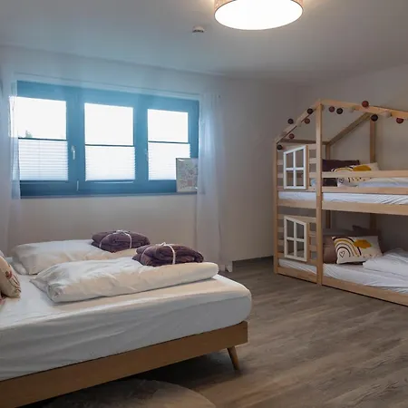 Lägenhet Heimbi-home No 5 I 6-8 Personen I Familienfreundlich I Balkon I Garten I Europa-park I Parkplatz Und E-ladestation *
