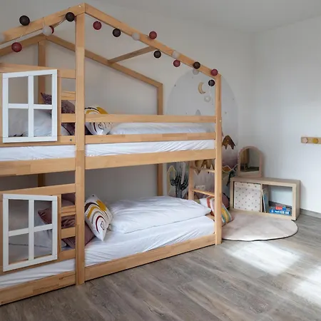 Heimbi-home No 5, 8 People, Europapark, E-ladesaeule *