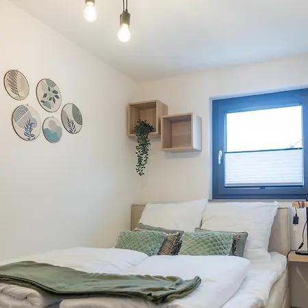 Heimbi-home No 5 I 6-8 Personen I Familienfreundlich I Balkon I Garten I Europa-park I Parkplatz Und E-ladestation Lägenhet *