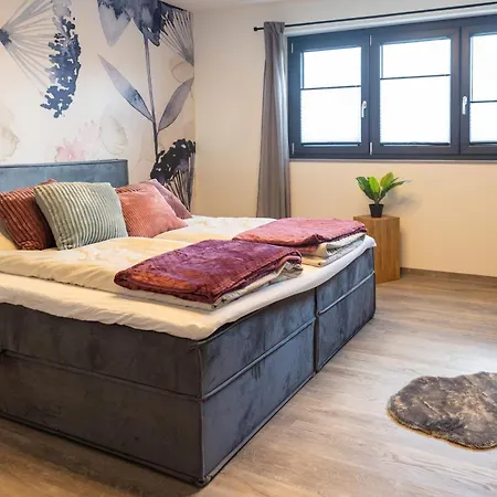 Heimbi-home No 5 I 6-8 Personen I Familienfreundlich I Balkon I Garten I Europa-park I Parkplatz Und E-ladestation *