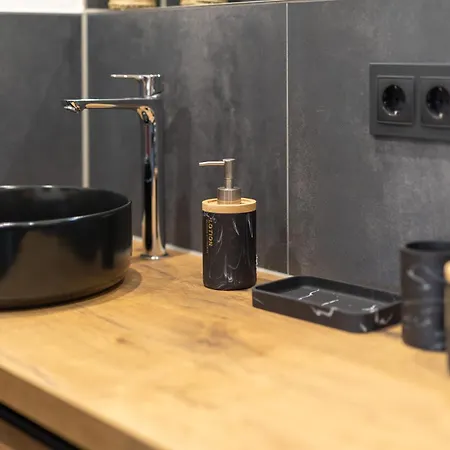 Heimbi-home No 5, 8 People, Europapark, E-ladesaeule Apartment